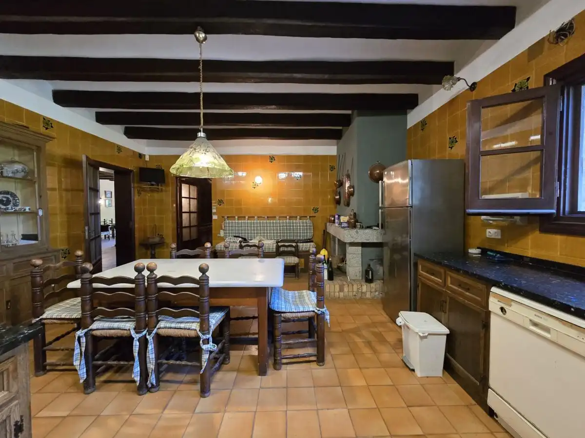 Cuina de Finca rústica en venda en La Roca del Vallès amb Terrassa i Balcó