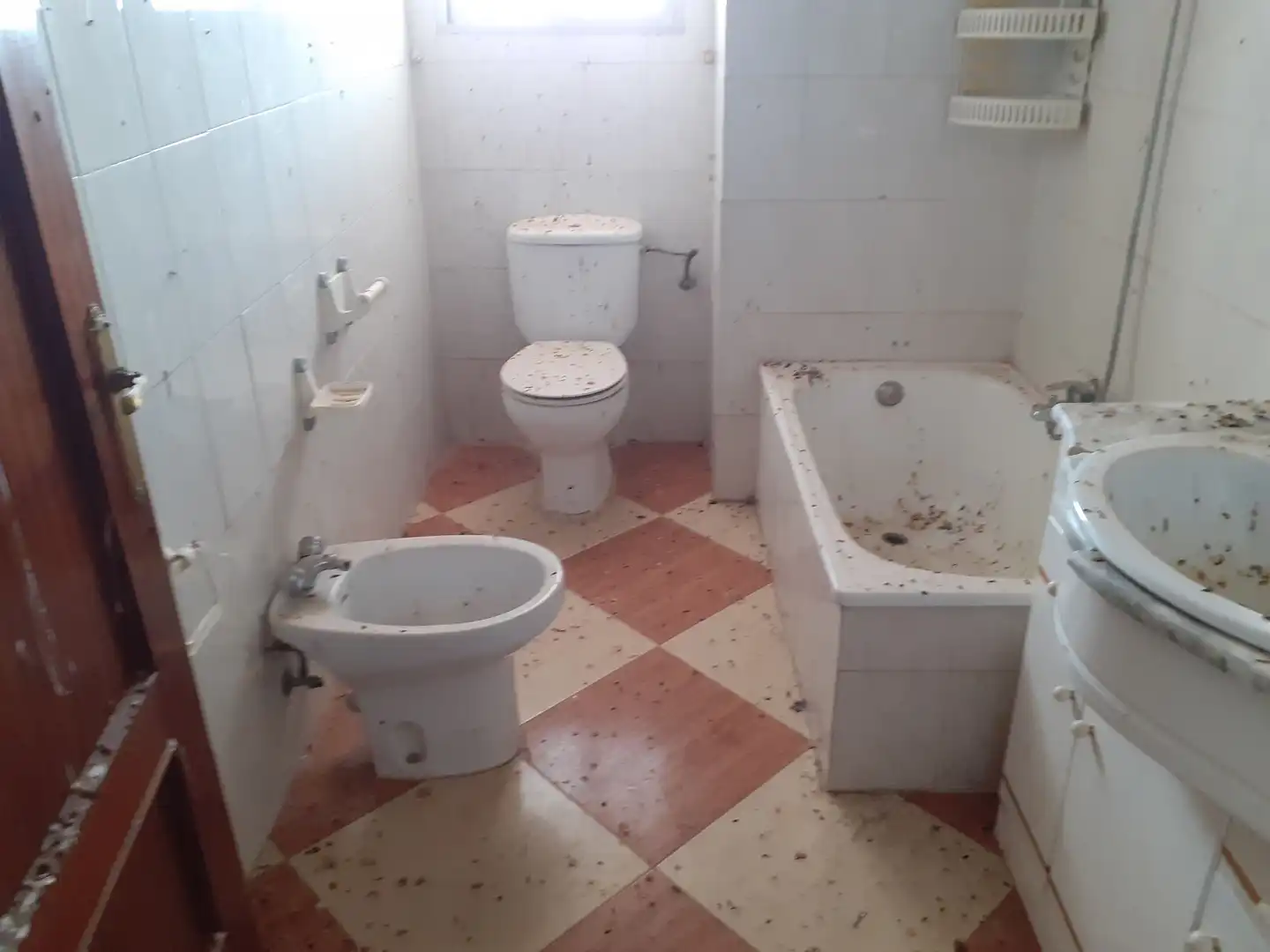 Bathroom of Houses for sale in Valenzuela de Calatrava  with Air Conditioner, Heating and Storage room