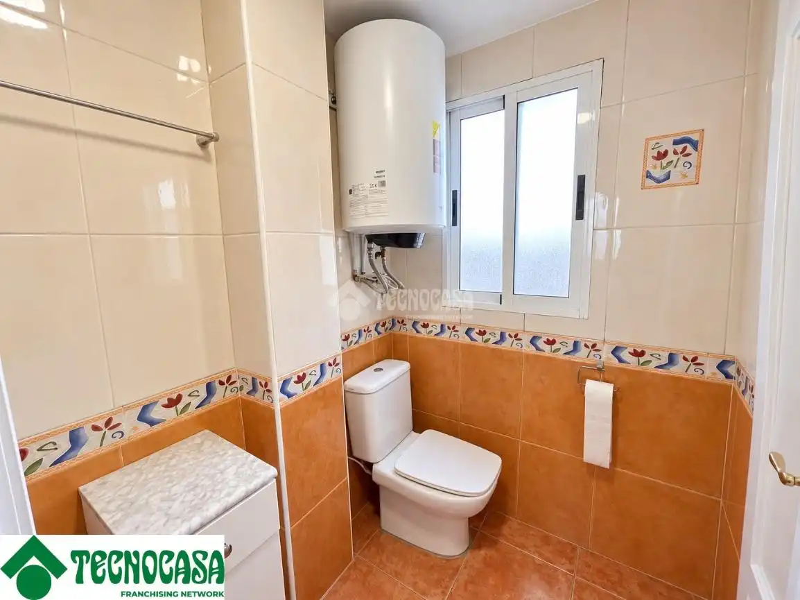 Baño de Piso en venta en Valencia con Aire acondicionado, Calefacción y Balcón