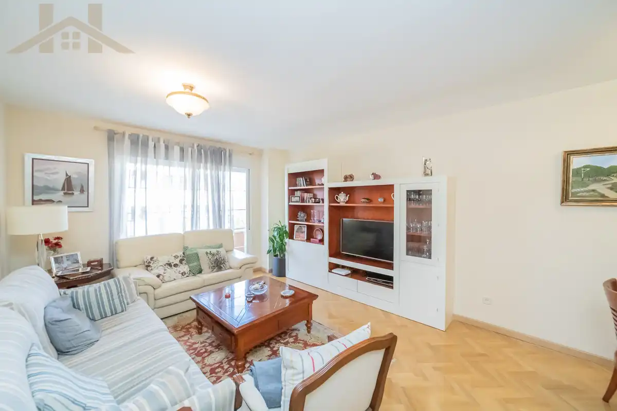 Living room of Attic for sale in Majadahonda  with Air Conditioner, Heating and Terrace