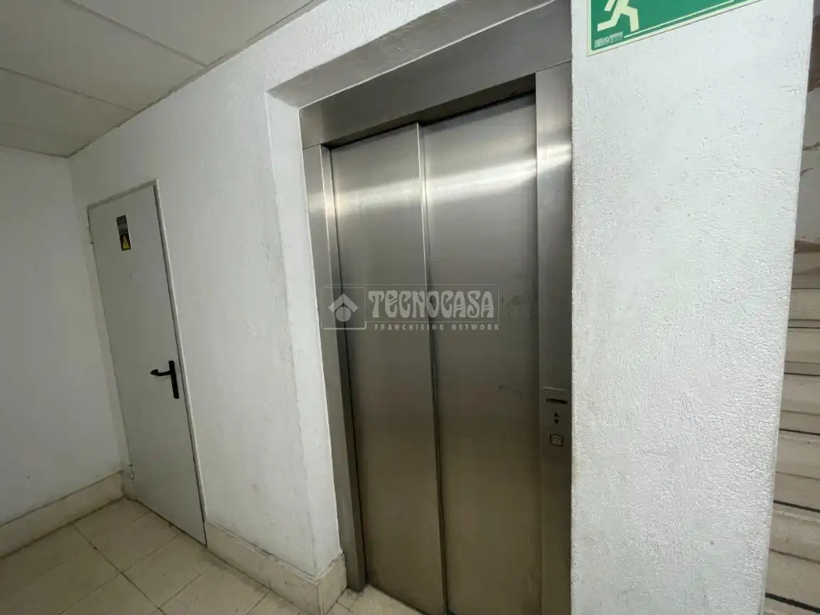 Garaje en venta en C. Florencia, Veredillas