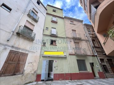 Adosado en venta en Calle Pella I Forgas