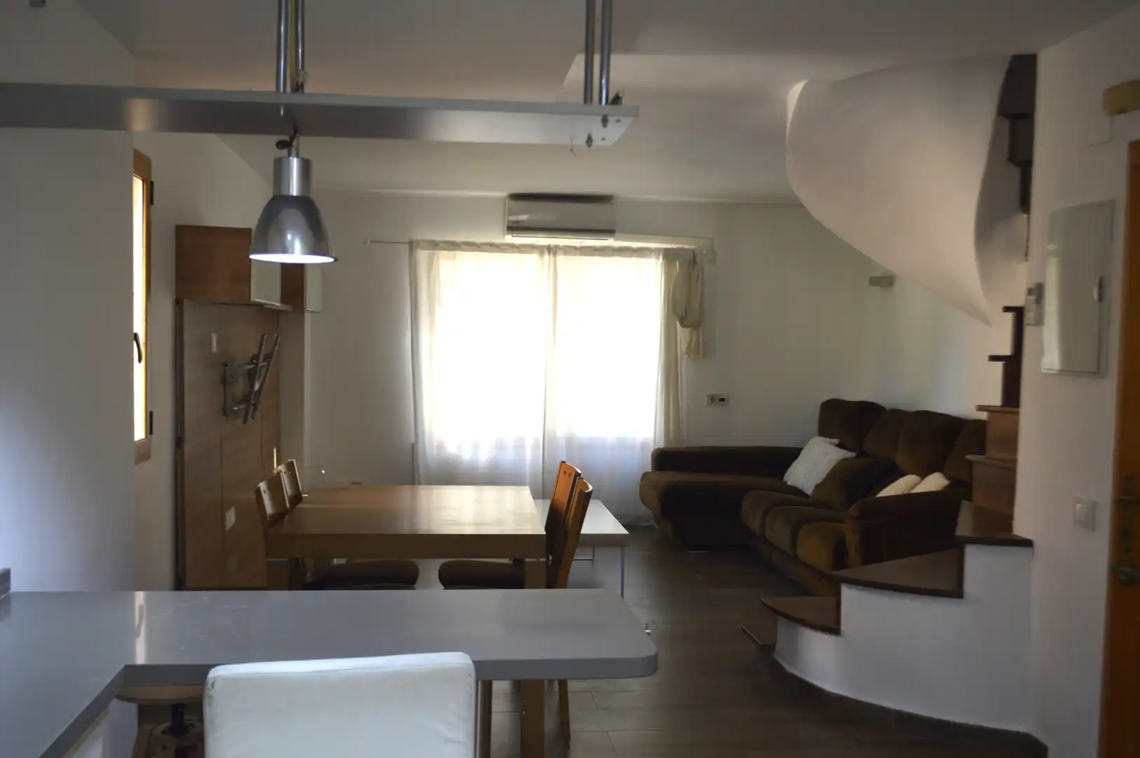 Wohnzimmer von Maisonette zur Miete in Manises mit Klimaanlage, Heizung und Möbliert