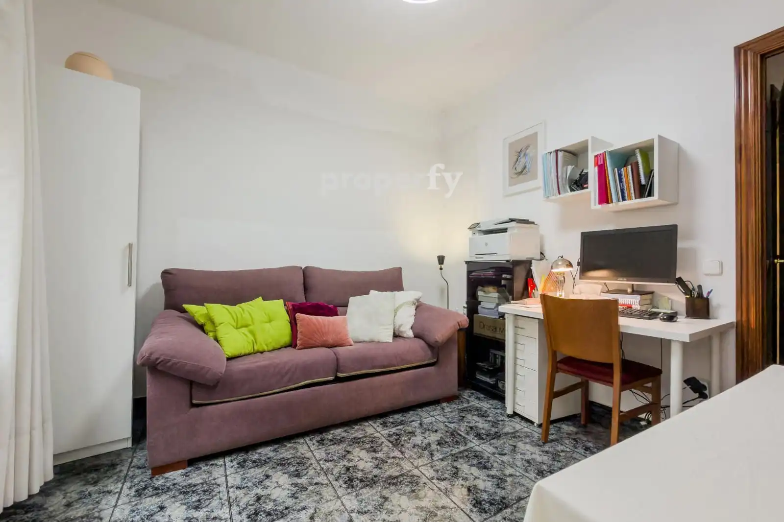 Sala d'estar de Pis en venda en Barcelona amb Calefacció
