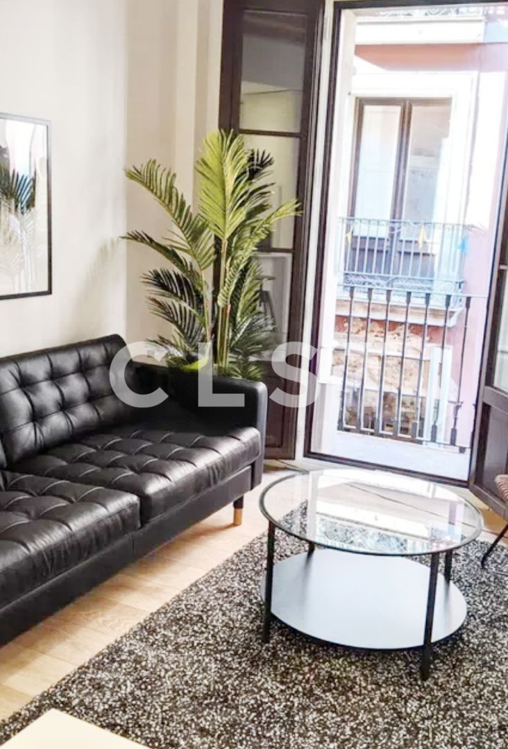 Exterior view of Flat for sale in  Barcelona Capital  with Air Conditioner, Heating and Parquet flooring