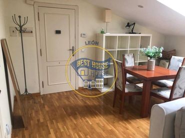 Apartment with lift for sale in Casco Antiguo