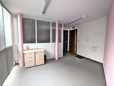 Business premises to rent in Torrelavega - CALLE RUIZ TAGLE
