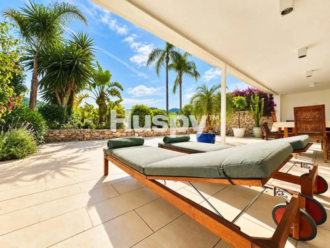 Terraced house with terrace for sale in Carrer París, imagen 3