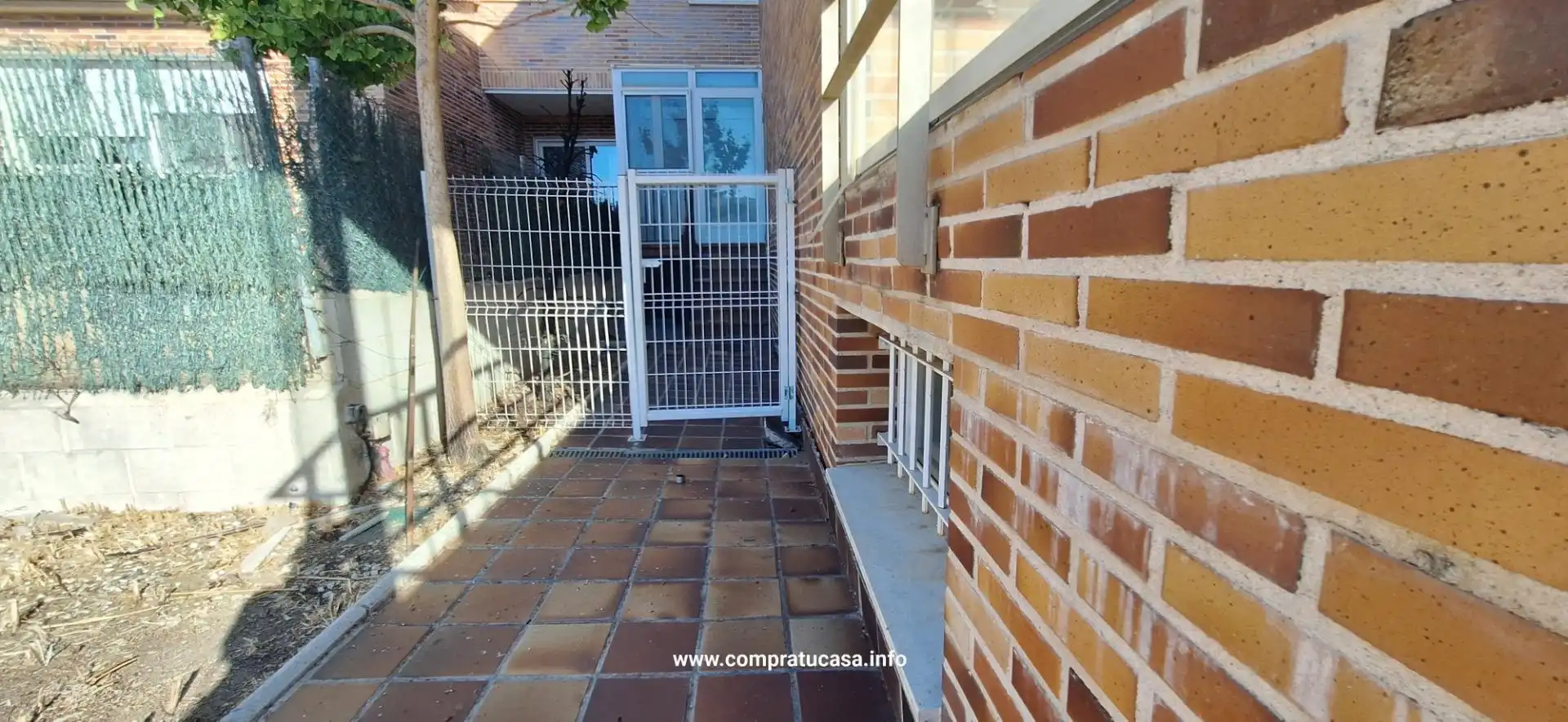 Casa adosada en venta en Calle MISTRAL, Encinillas