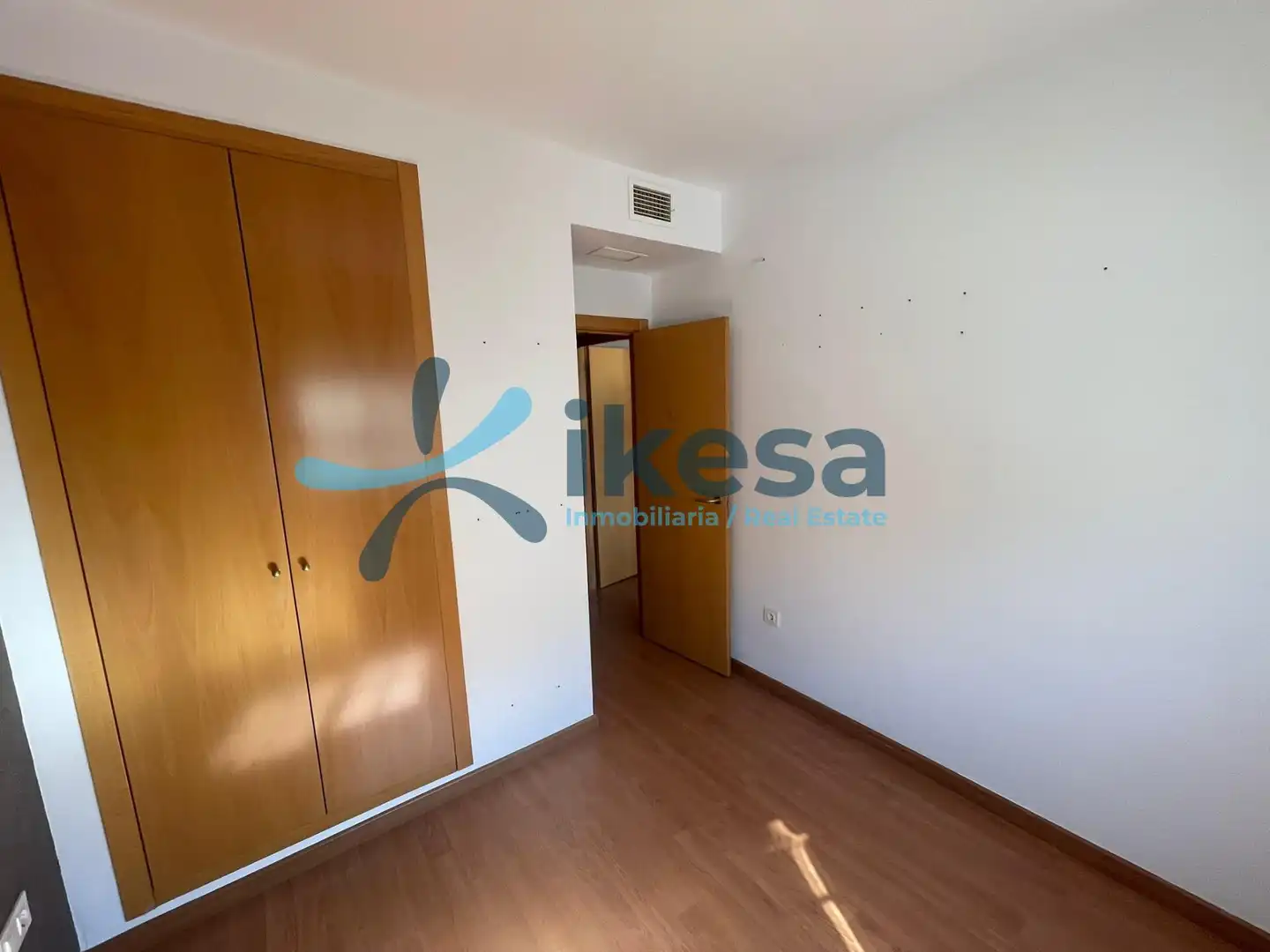 Casa adosada en venda en Gerena amb Jardí privat