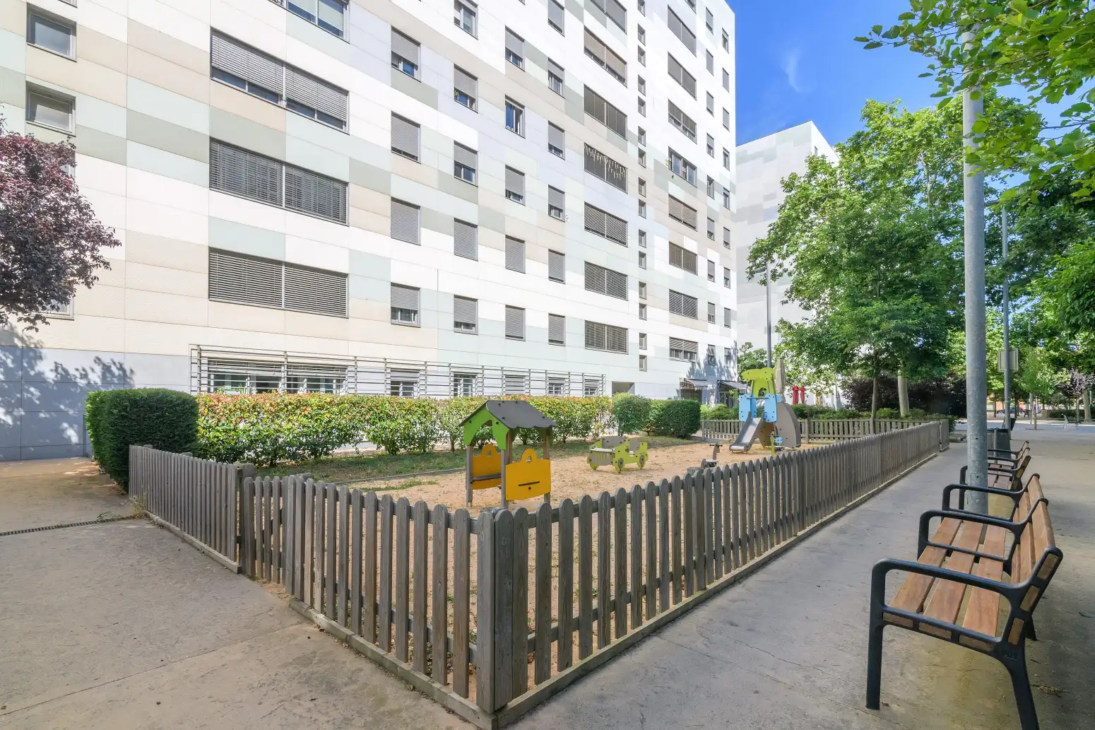 Exterior view of Flat for sale in Cornellà de Llobregat  with Air Conditioner, Heating and Storage room