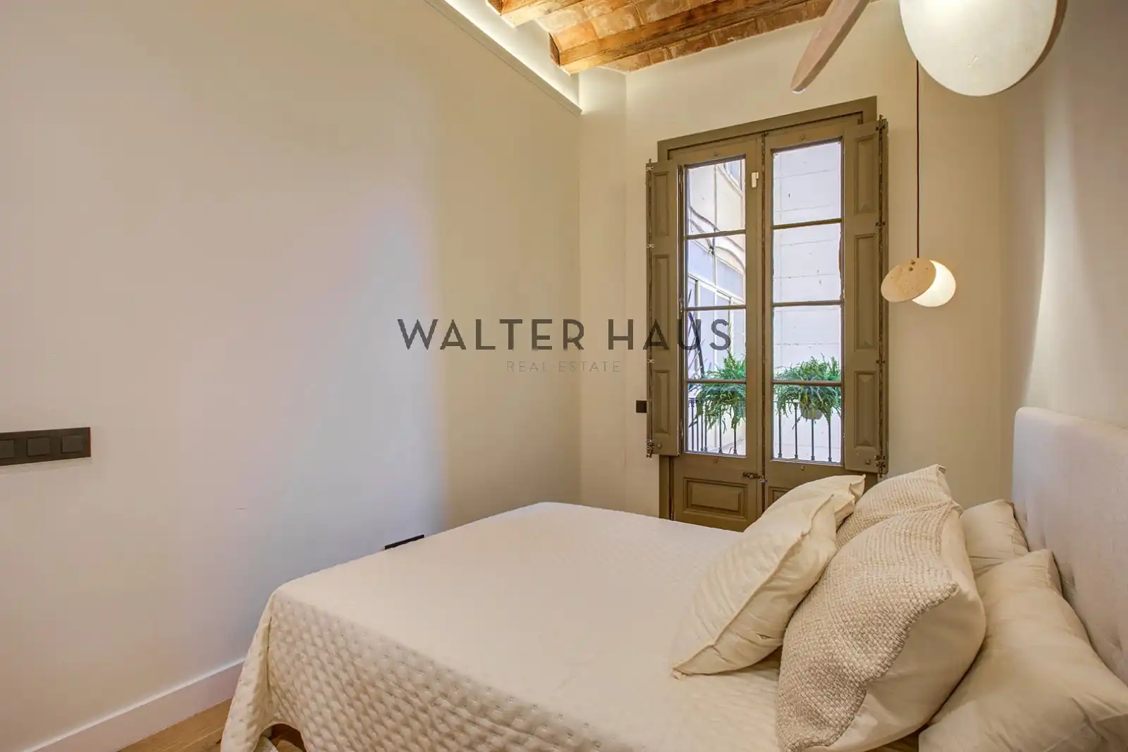 Habitación de Piso en venta en Barcelona con Aire acondicionado, Amueblado y Horno