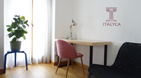 Foto 2 de Piso de alquiler en Calle Vulcano, Feria,  Sevilla Capital