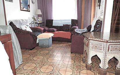 Living room of Flat for sale in Santa Coloma de Gramenet  with Balcony