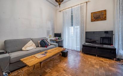 Living room of Flat for sale in  Madrid Capital  with Air Conditioner, Heating and Storage room