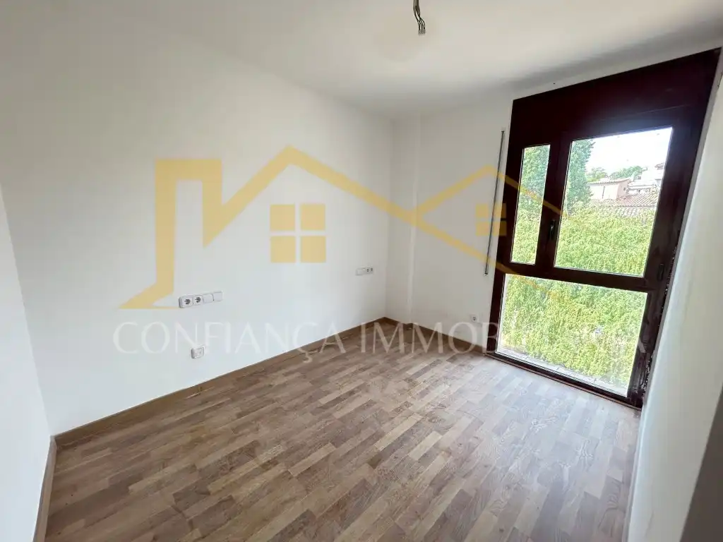 Piso con ascensor en venta en Carrer Vernís, imagen 4