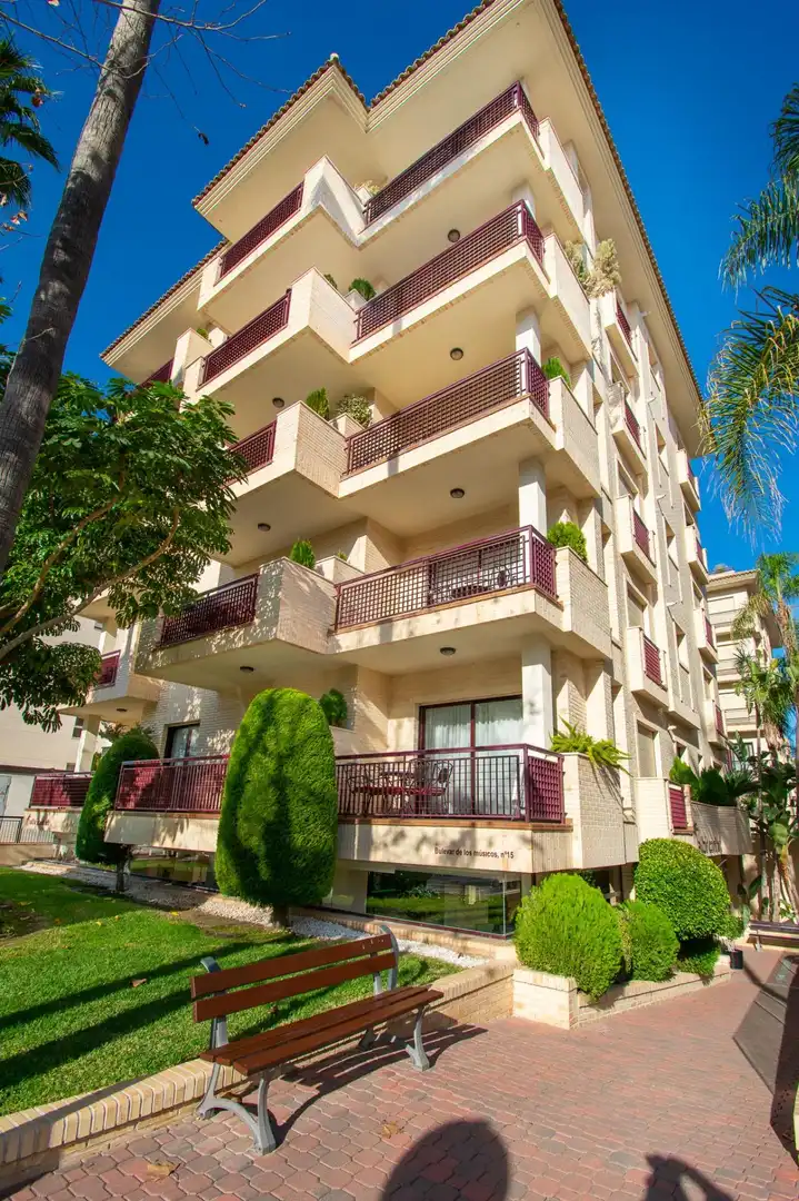 Vista exterior de Apartamento de alquiler en L'Alfàs del Pi con Aire acondicionado, Terraza y Amueblado