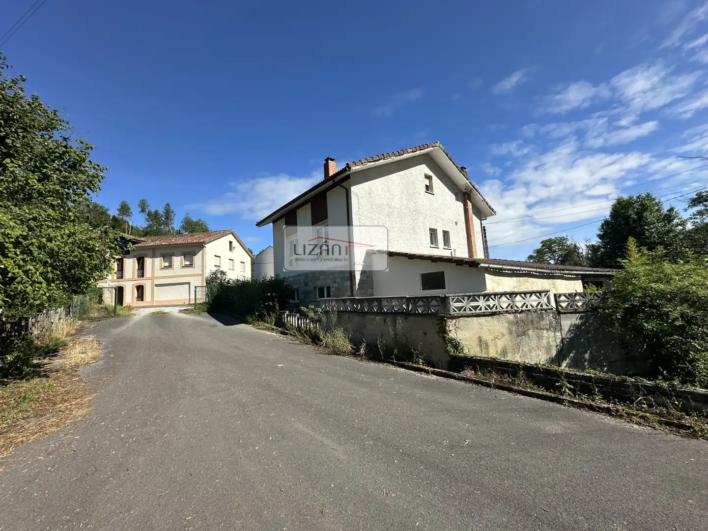 Vista exterior de Casa o xalet en venda en Siero amb Calefacció i Parquet