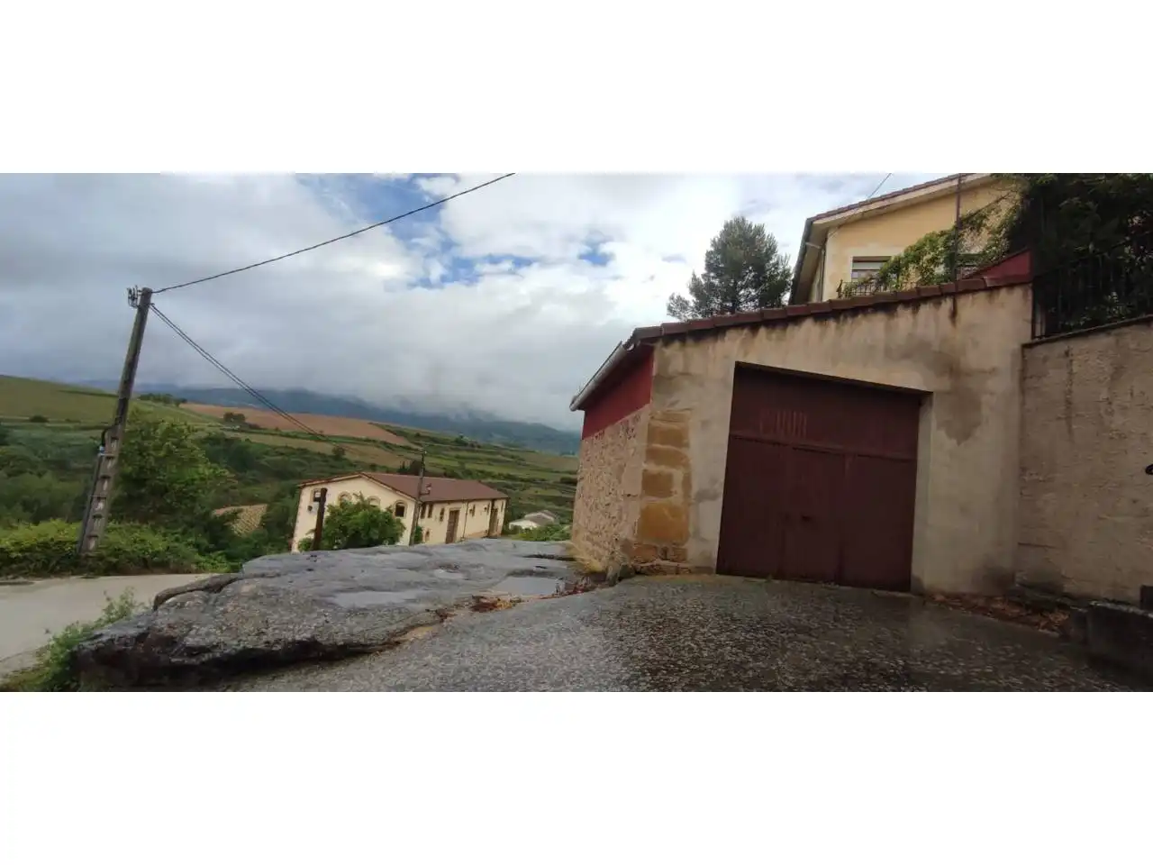 Exterior view of Houses for sale in Elvillar / Bilar