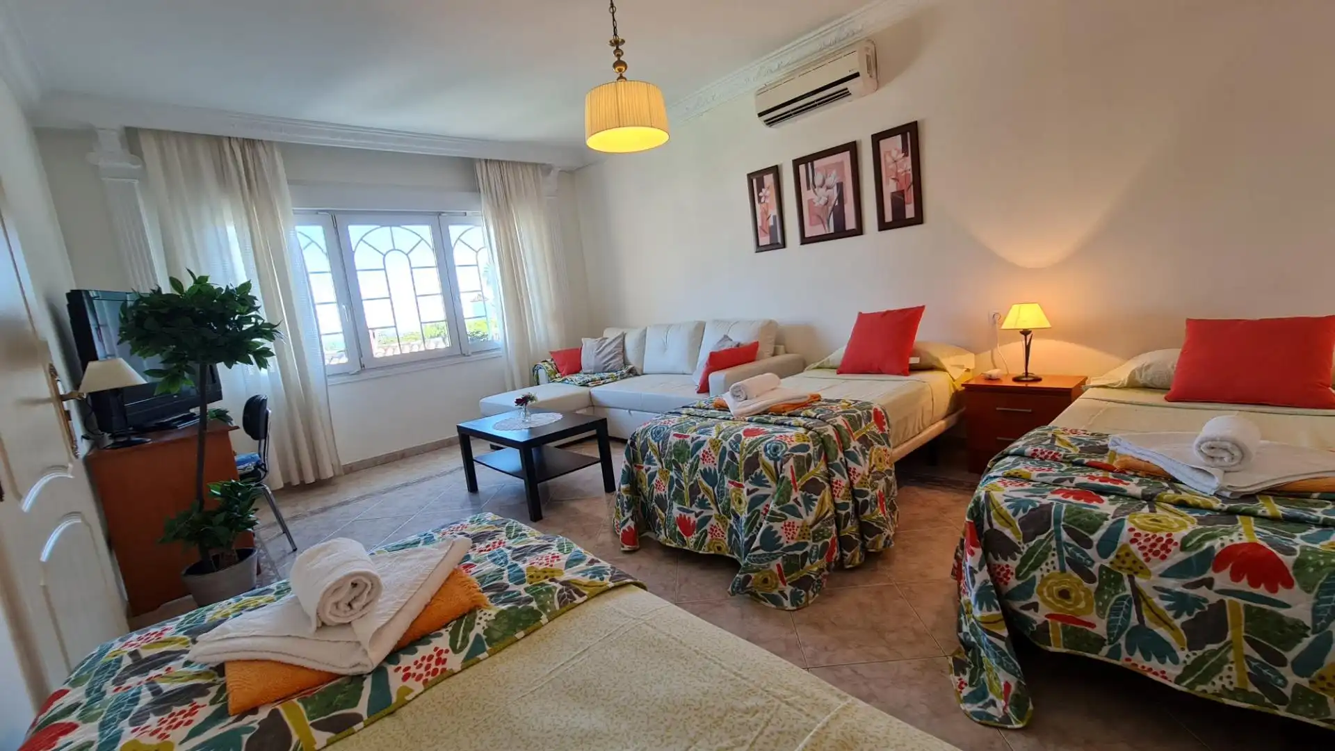 Bedroom of Houses for sale in Benalmádena  with Air Conditioner, Heating and Private garden