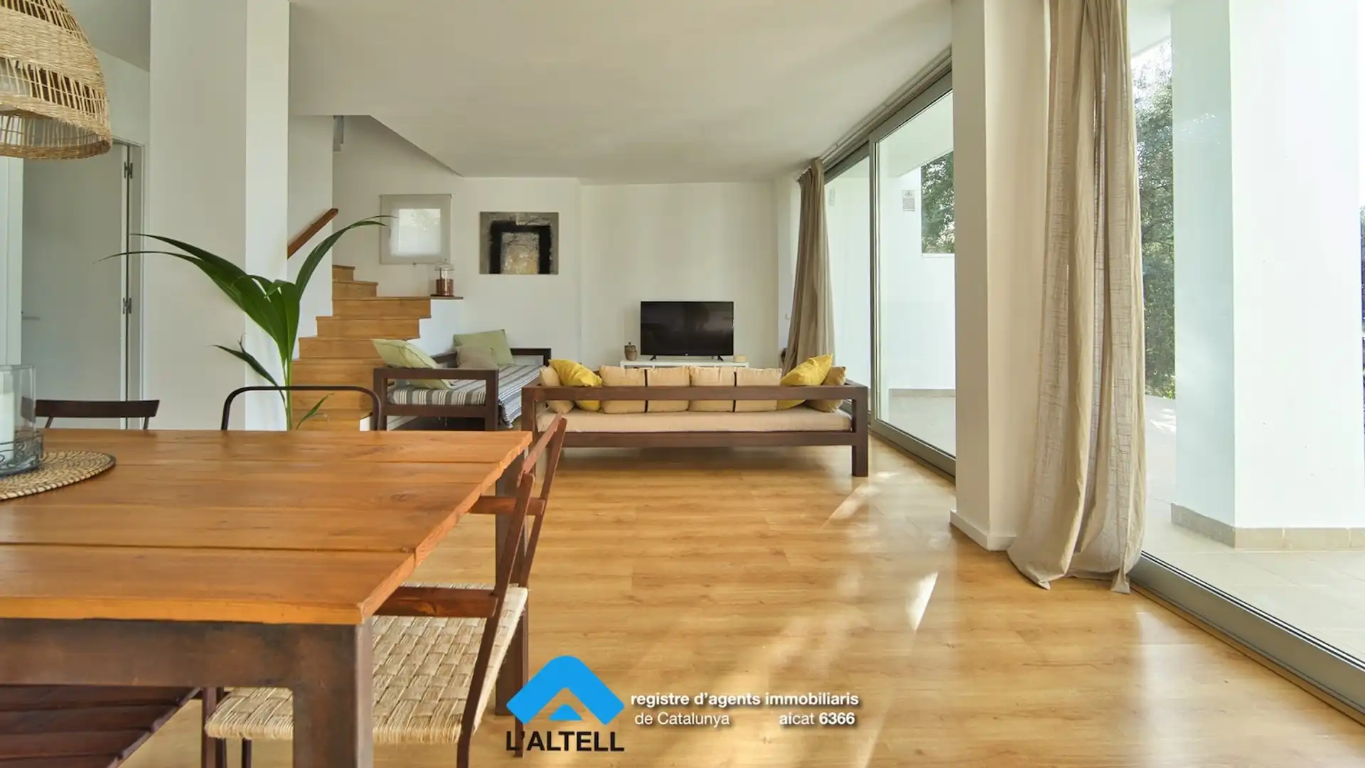 Sala de estar de Casa o chalet en venta en L'Ametlla del Vallès con Aire acondicionado, Calefacción y Jardín privado