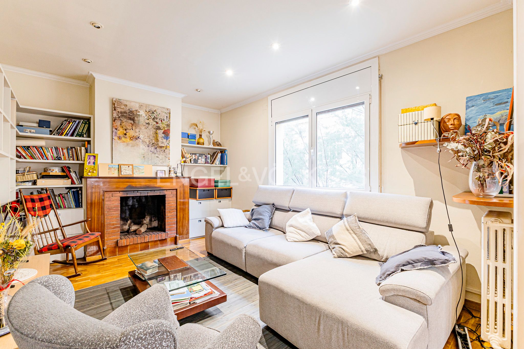 Living room of Apartment for sale in  Barcelona Capital  with Air Conditioner, Heating and Parquet flooring