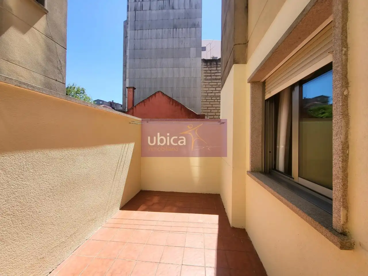 Terrassa de Pis en venda en Vigo  amb Calefacció, Parquet i Terrassa