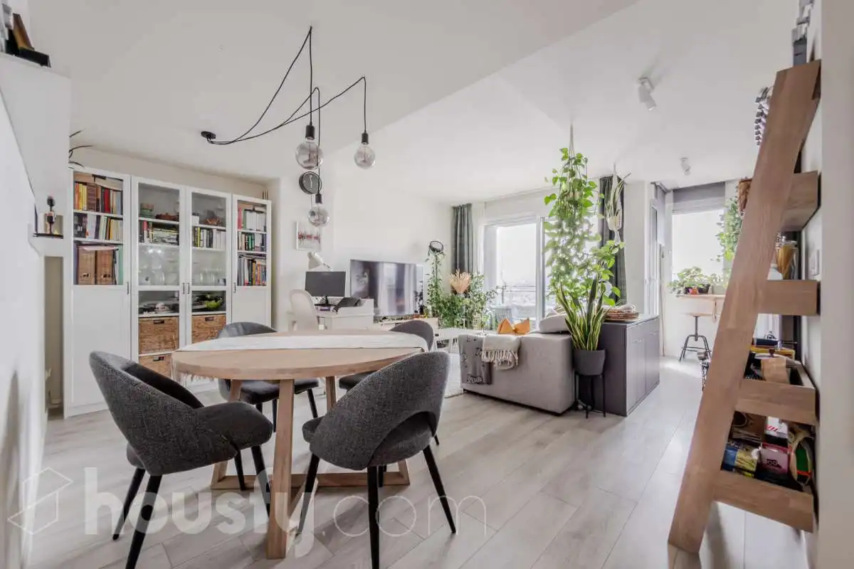 Sala d'estar de Àtic en venda en Badalona amb Aire condicionat, Calefacció i Parquet