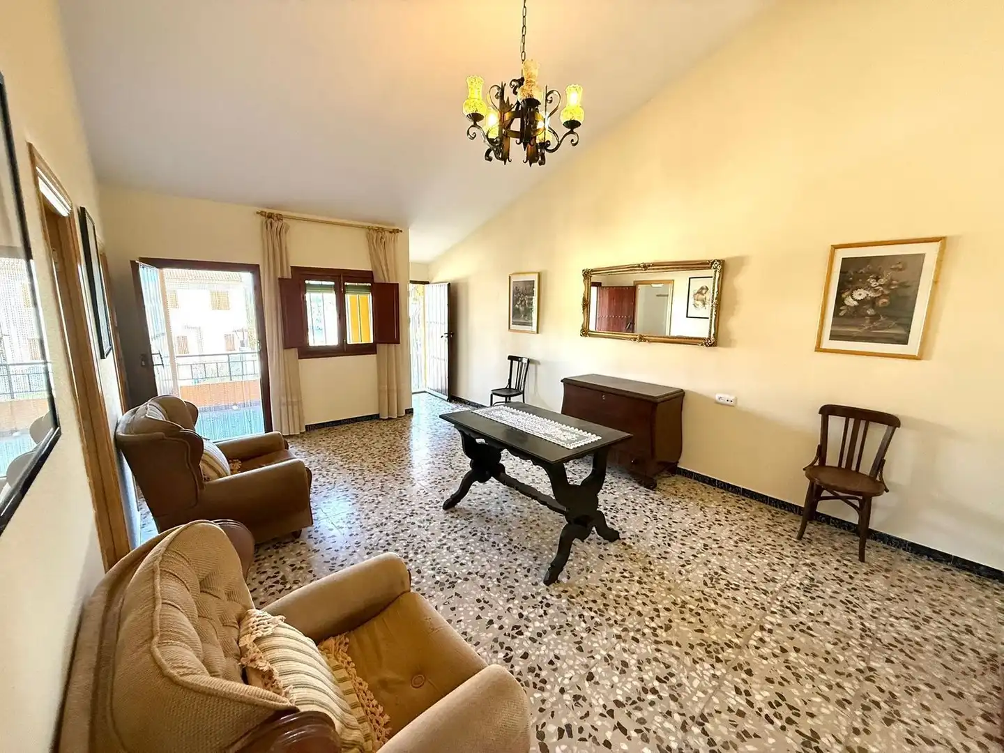 Wohnzimmer von Einfamilien-Reihenhaus zum Verkauf in Pulpí mit Heizung, Terrasse und Abstellraum