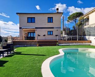 Piscina de Casa o xalet en venda en Gualba amb Calefacció, Jardí privat i Terrassa