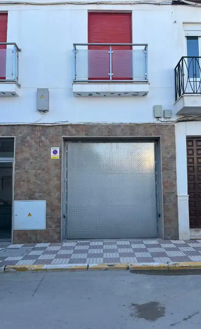 Parkplatz von Garage zum Verkauf in Pedrera