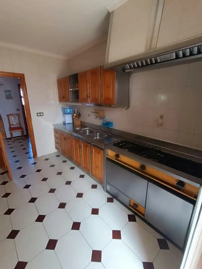 Cocina de Casa o chalet en venta en Málaga con Aire acondicionado, Jardín privado y Terraza
