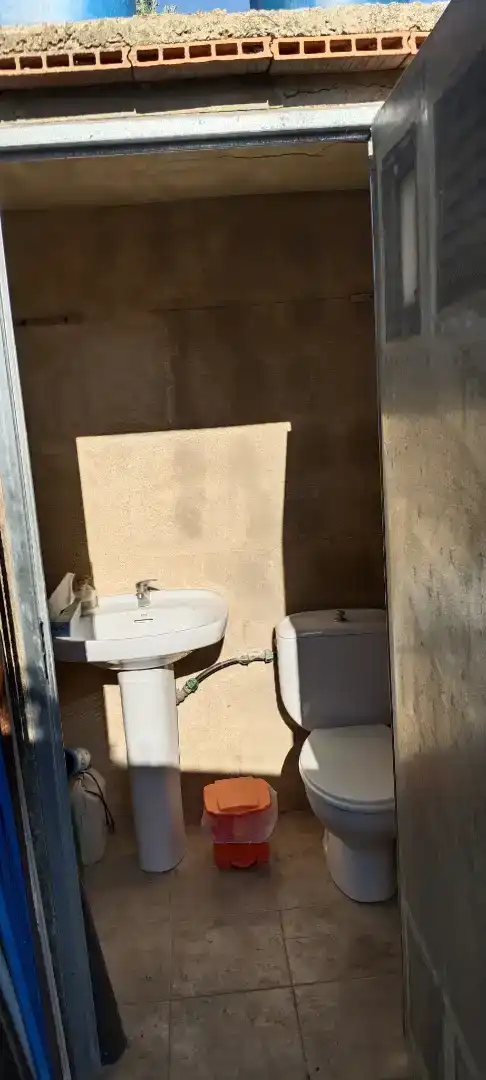 Bany de Finca rústica en venda en Mogente / Moixent amb Piscina