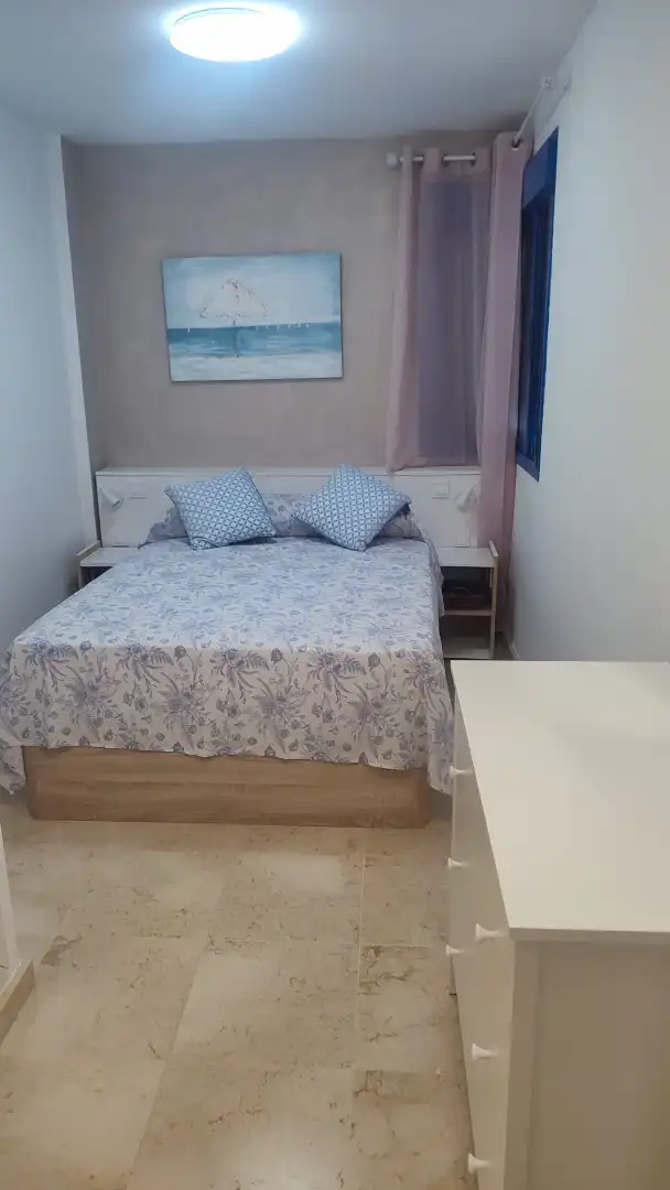 Habitación de Ático de alquiler en Benalmádena con Aire acondicionado, Terraza y Trastero