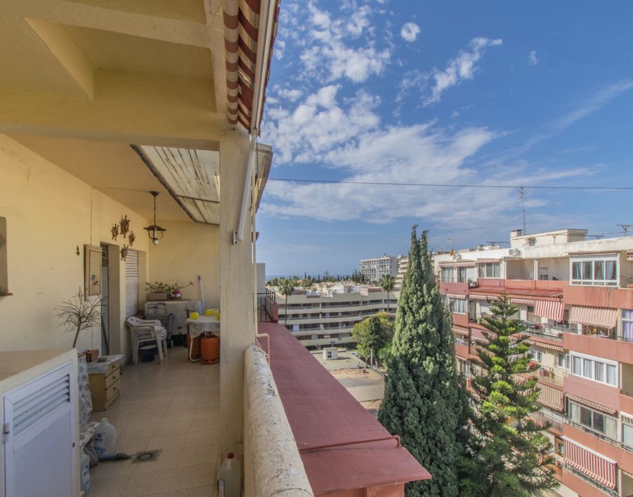 Vista exterior de Pis en venda en Marbella amb Moblat, Forn i Rentadora