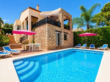 Chalet con balcón en venta en La Sella