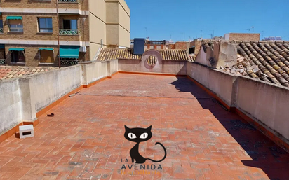 Vista exterior de Casa adosada en venda en Benetússer amb Terrassa i Balcó