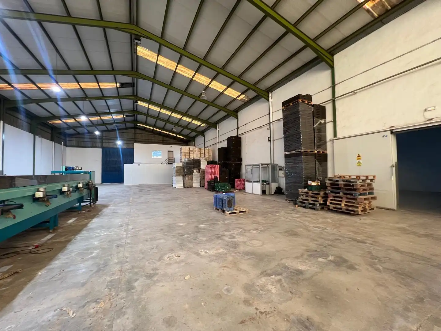 Fabrikhallen zur Miete in Elche / Elx