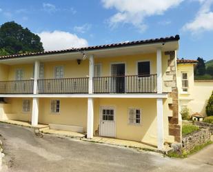 Exterior view of House or chalet for sale in Anievas  with Balcony