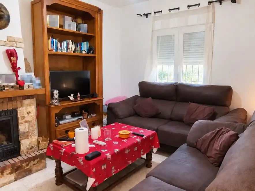 Sala d'estar de Casa o xalet en venda en La Línea de la Concepción amb Aire condicionat