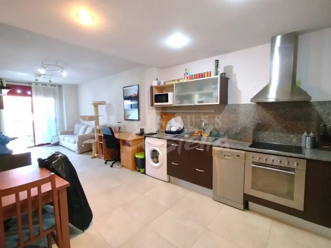 Wohnung mit Terrasse zum Verkauf in El Palau - Escorxador, imagen 6