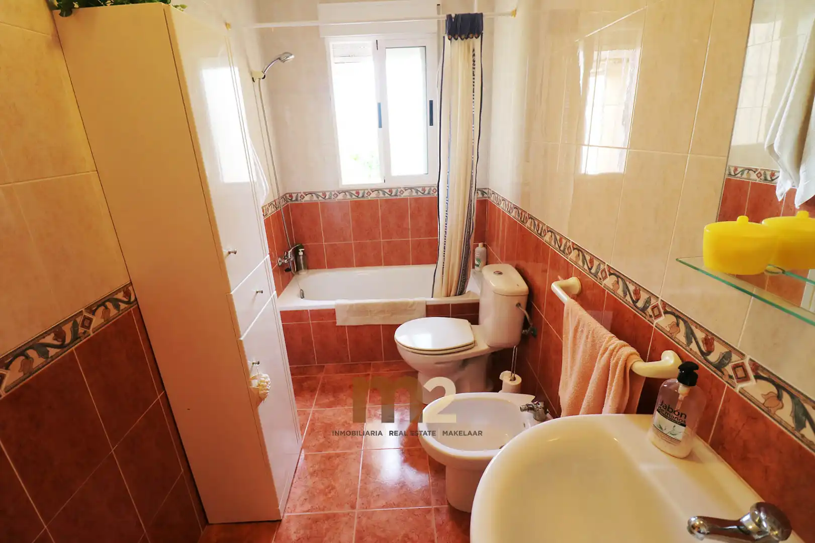 Baño de Casa o chalet en venta en Guardamar del Segura con Aire acondicionado, Calefacción y Jardín privado