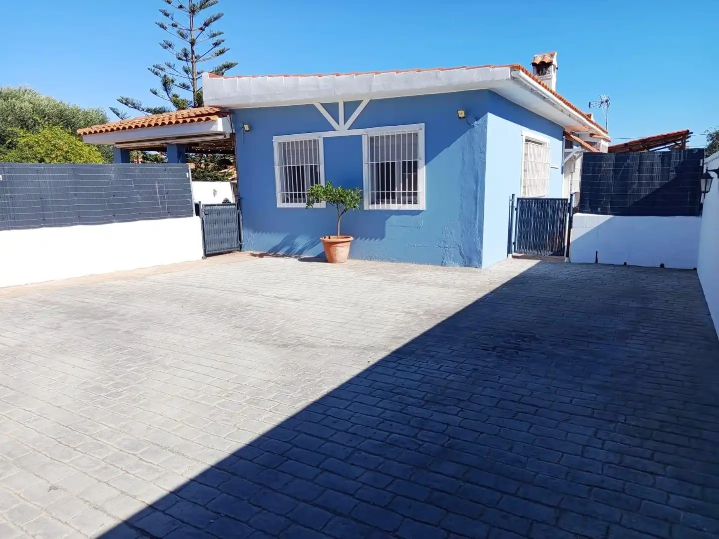 Exterior view of Houses for sale in El Puerto de Santa María