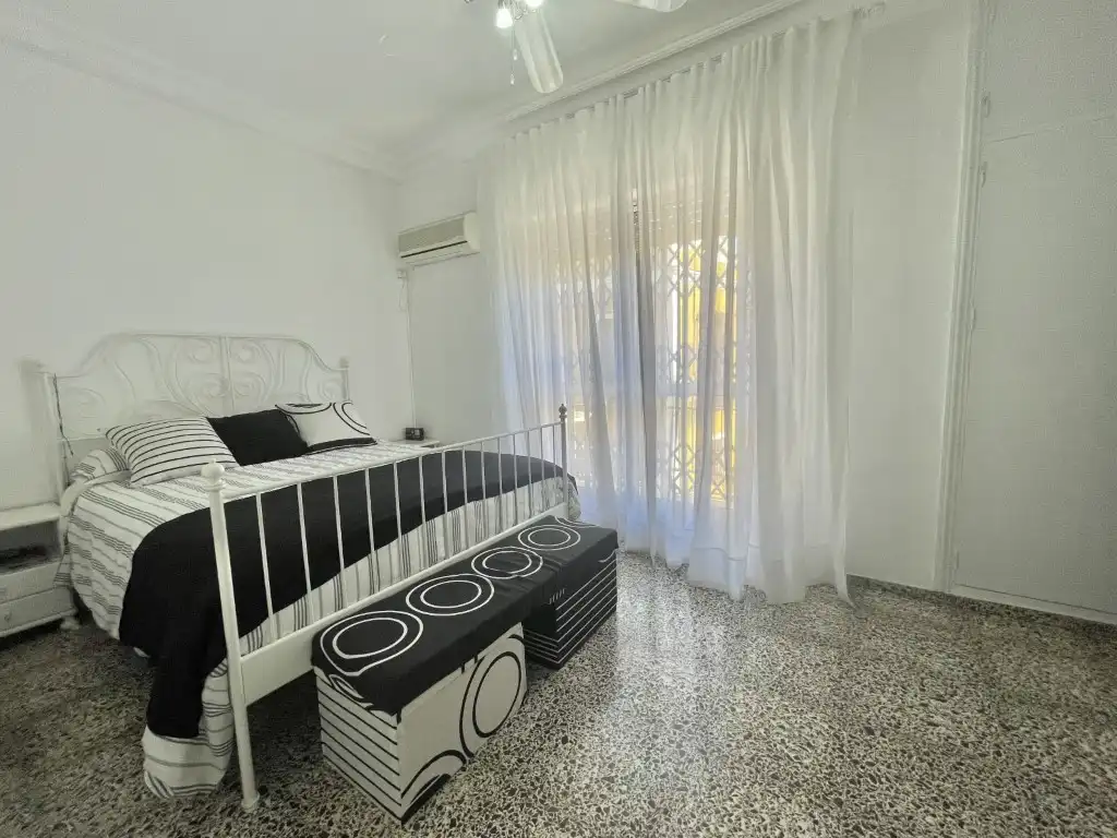 Bedroom of Flat for sale in Dos Hermanas