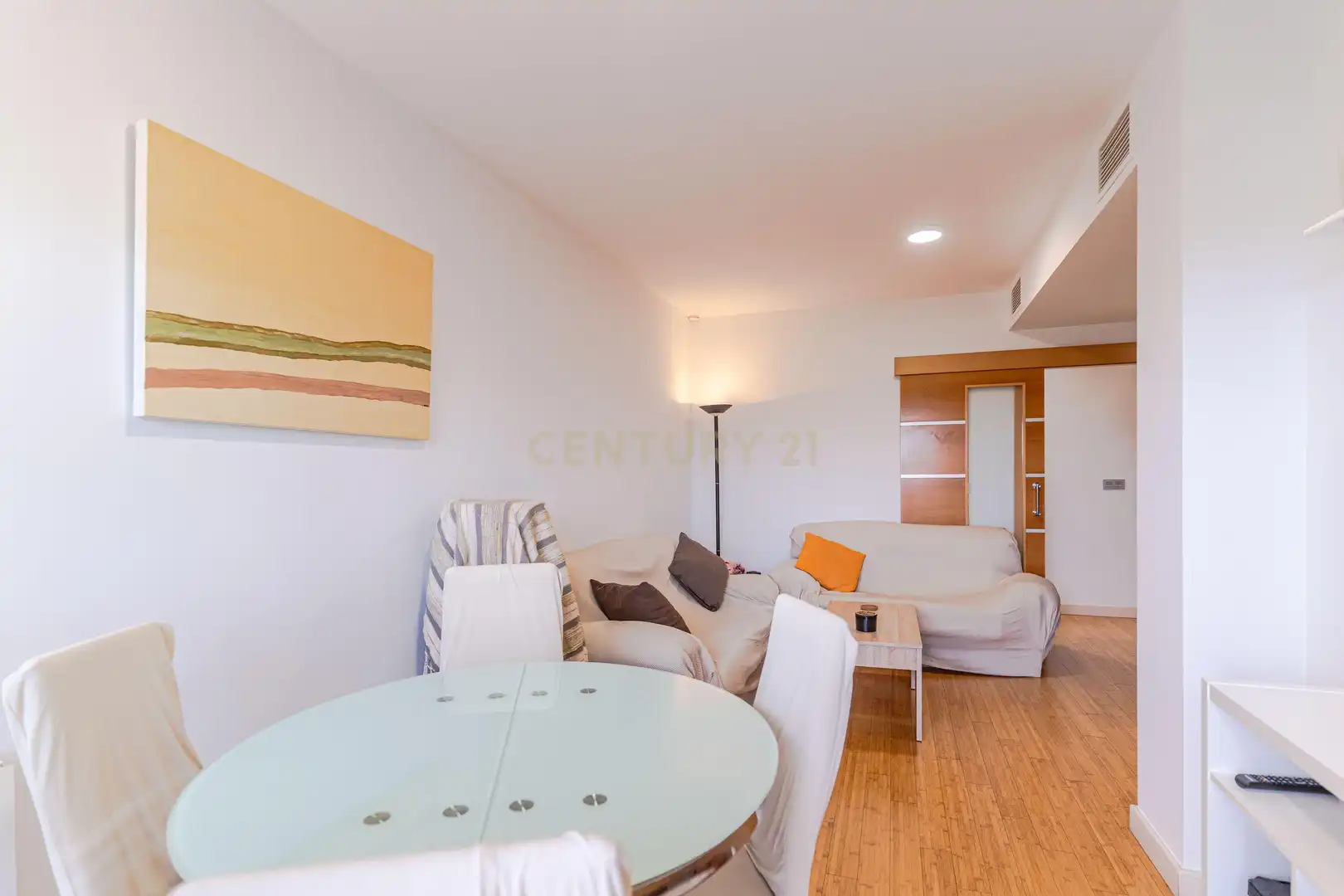 Sala de estar de Piso en venta en Granada con Jardín privado, Trastero y Piscina comunitaria