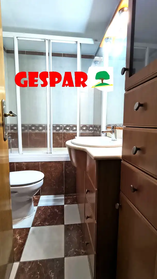 Baño de Piso en venta en Parets del Vallès con Calefacción