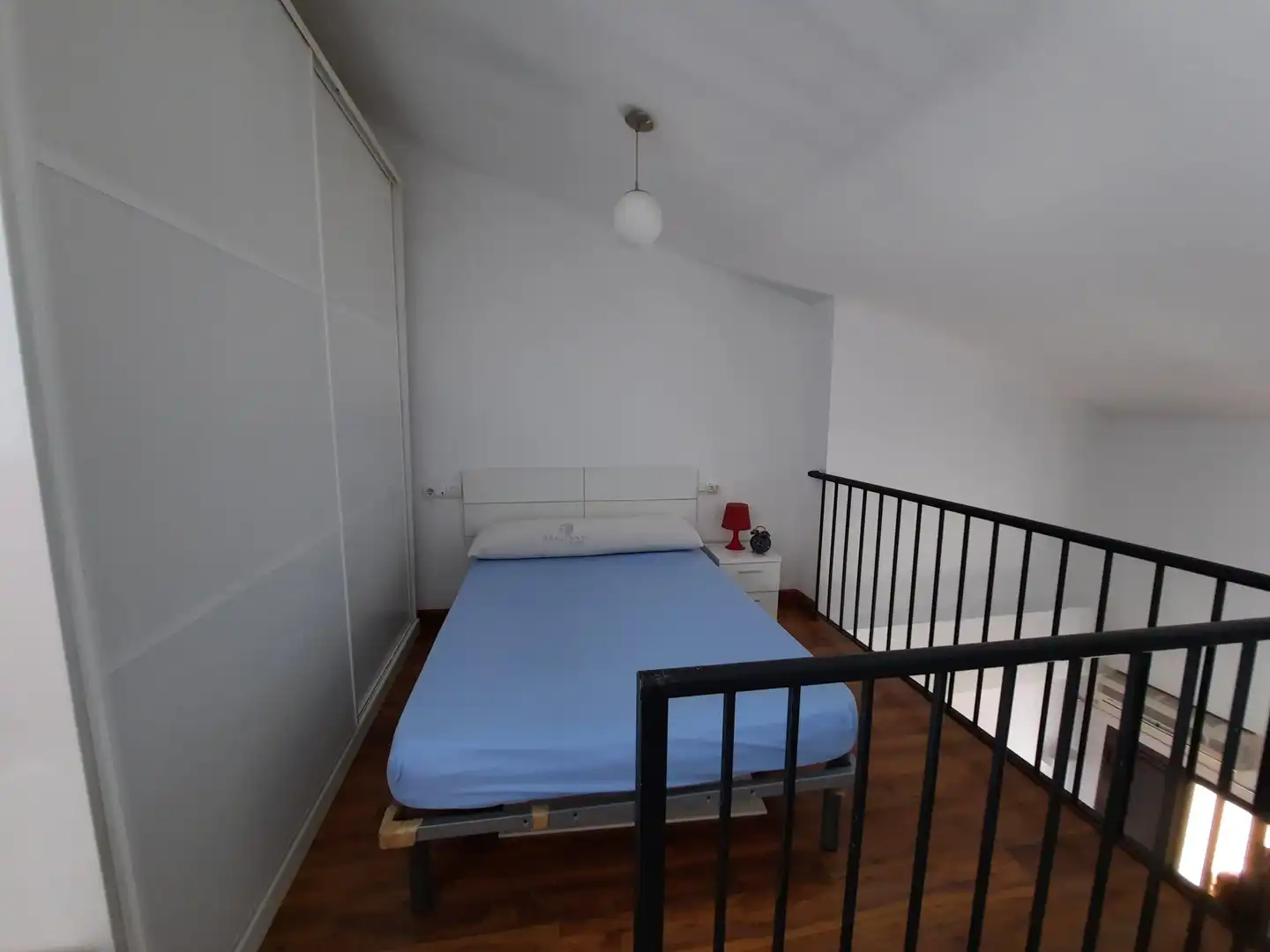 Habitación de Apartamento de alquiler en Badajoz con Aire acondicionado y Amueblado