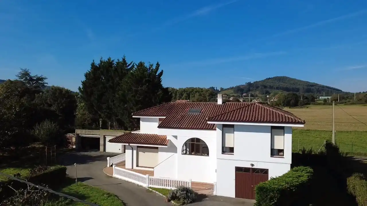 Vista exterior de Casa o chalet en venta en Arnuero con Calefacción, Terraza y Trastero