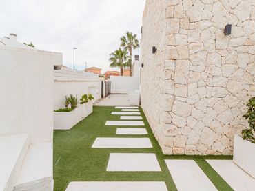 Detached house with pool for sale in Campo de Murcia