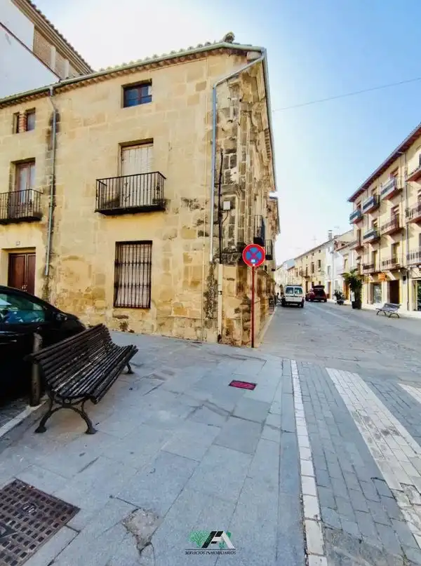Casa / Chalet adosado en venta en Compañia, Baeza, immagine 2
